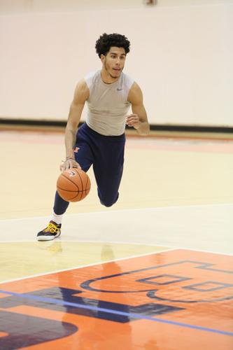 Illinois basketball: Adam Miller helps fill in for injured Ayo Dosunmu