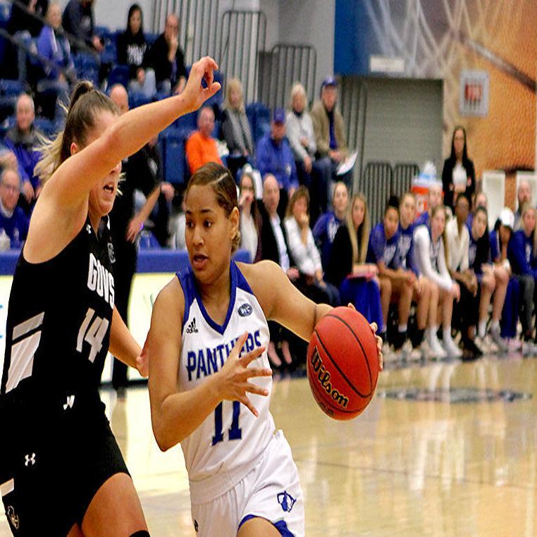 Eastern Illinois Women S Basketball Squeaks Past Austin Peay