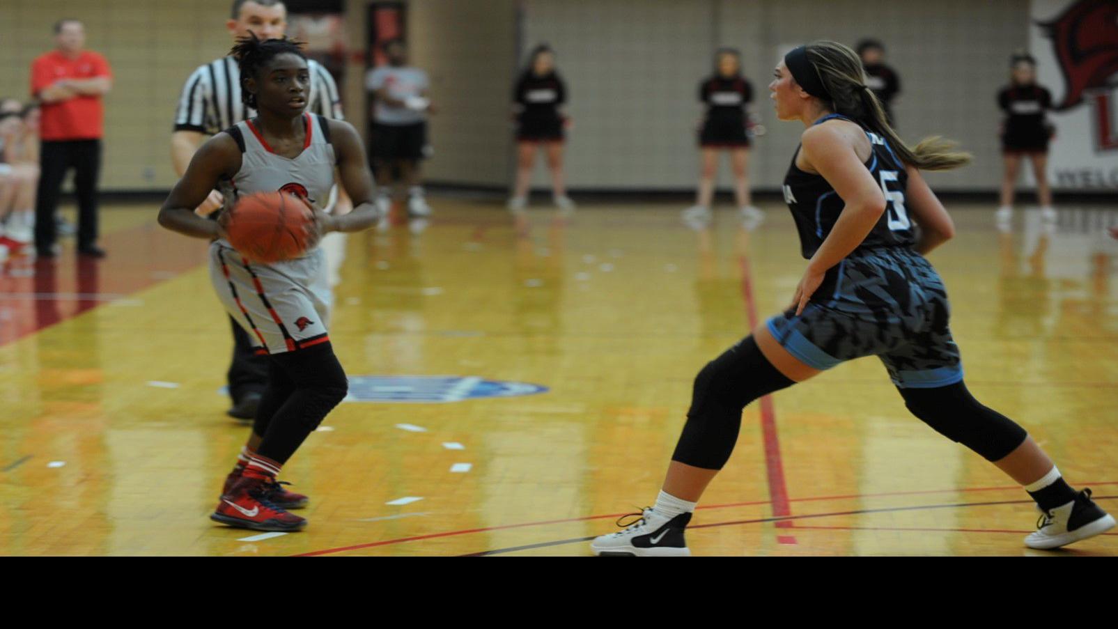 Lake Land Women S Basketball Players React To No National Tournament Lakeland Jg Tc Com