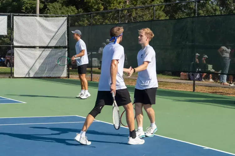 Men's Tennis Sweep Matches on Sunday