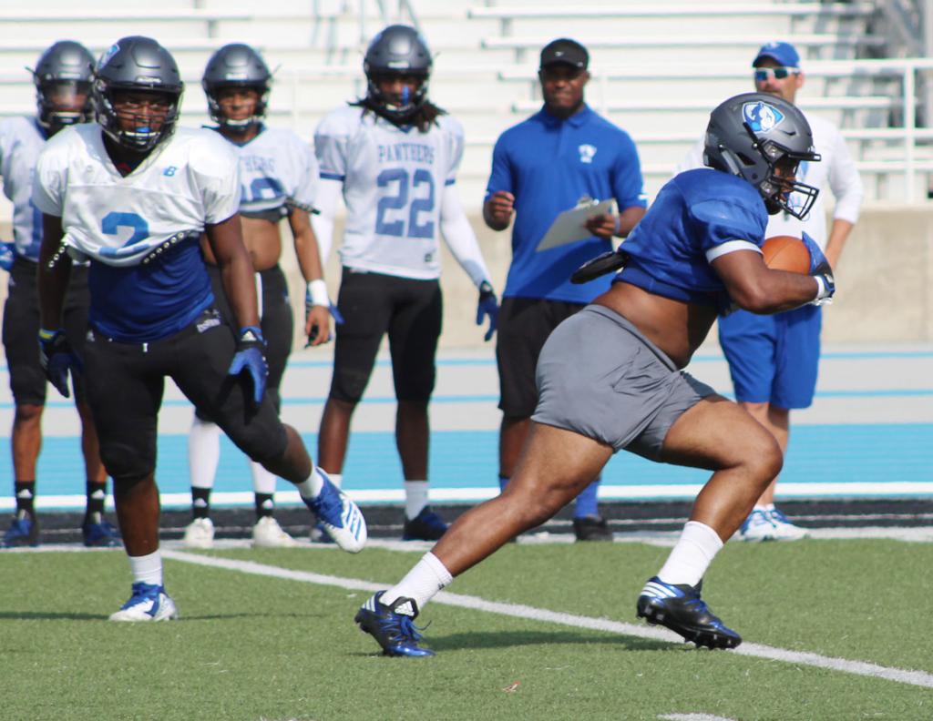Last Chance U S Scott Fitting In Well At Eiu College Jg Tc Com
