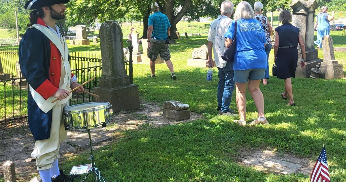 Photos: Tribute held at Revolutionary War patriot graves in Coles County