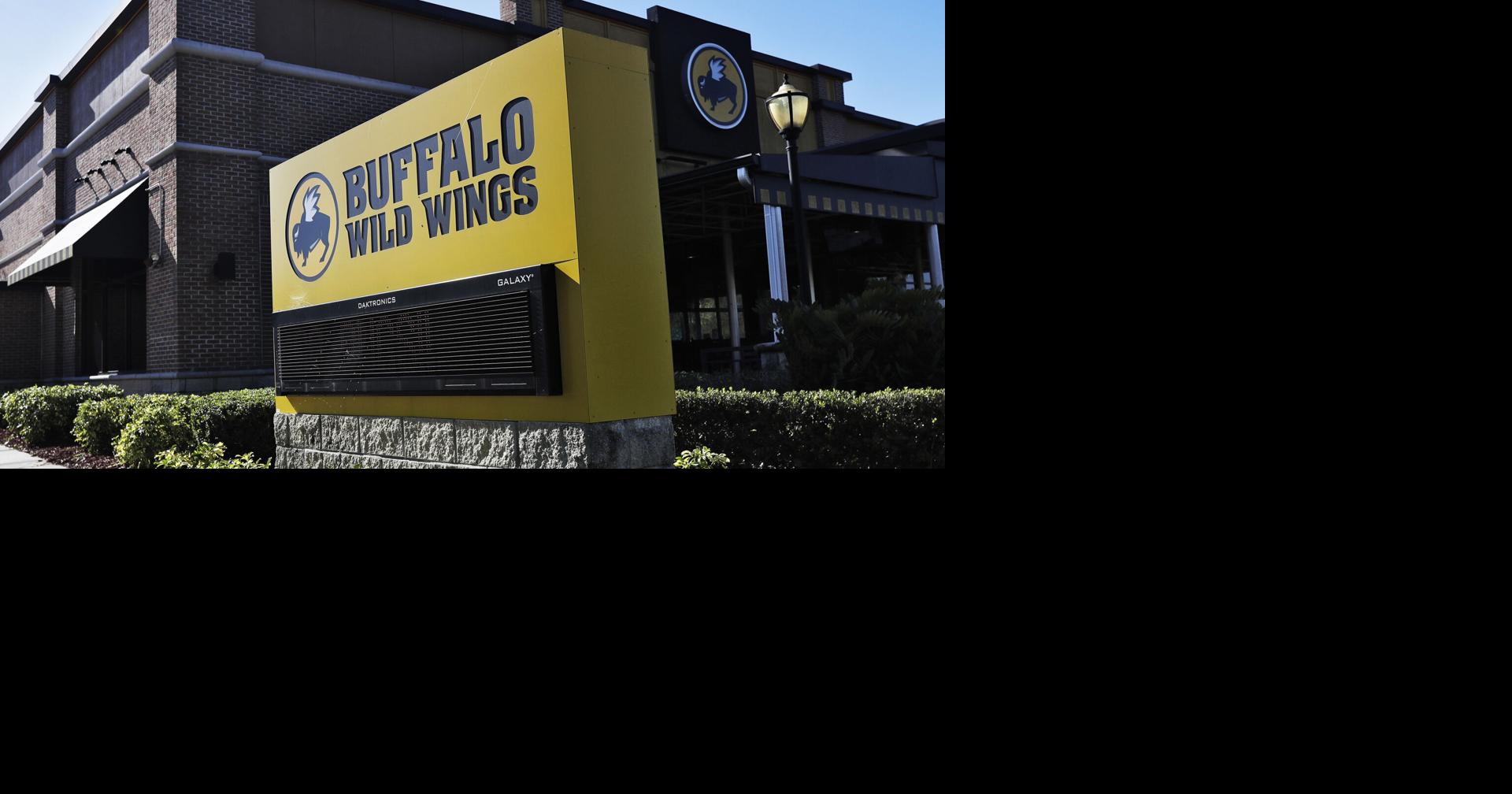 Man sues Buffalo Wild Wings, claims boneless wings are chicken nuggets