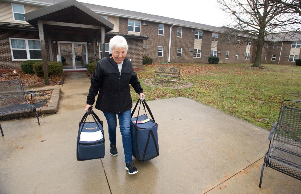 Peace Meal Volunteers Deliver Food In Winter Weather Local Jg