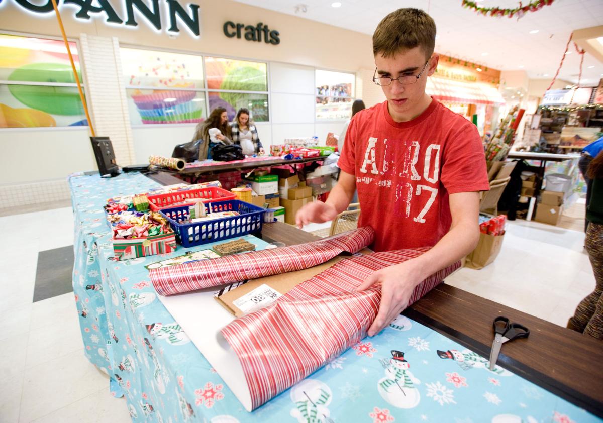 JROTC Gift Wrapping 12/14/16