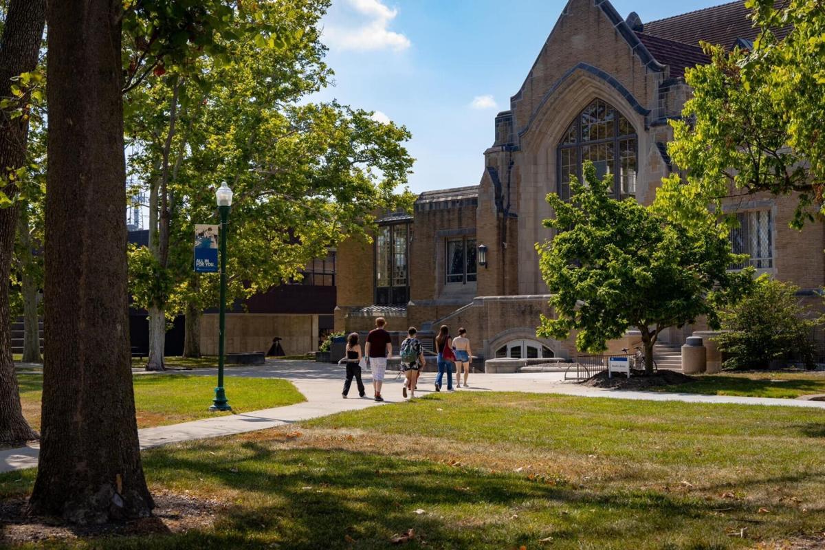 PR majors in EIU’s School of Communication and Journalism earn scholarships, awards