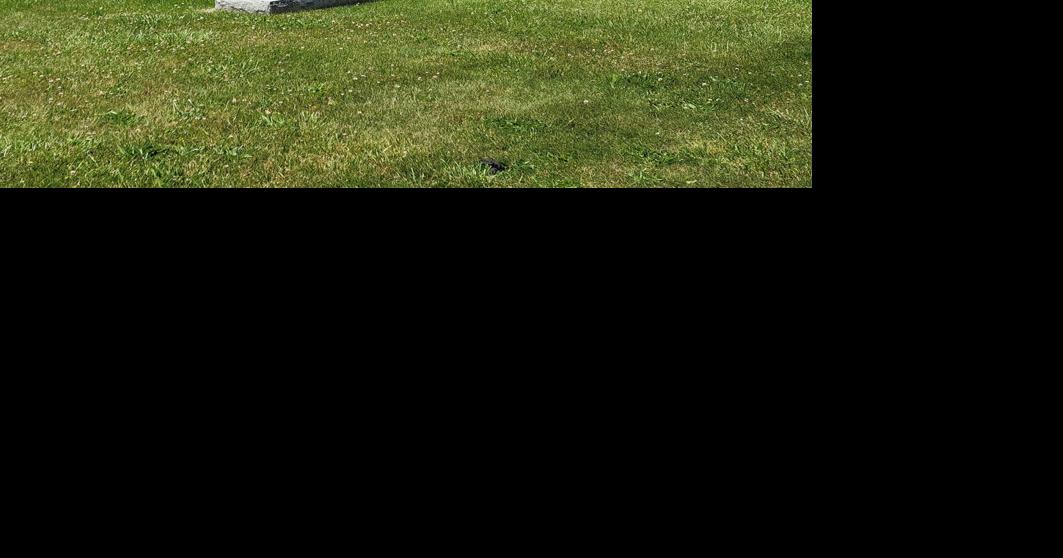 Strasburg American Legion Auxiliary places Memorial Day flags