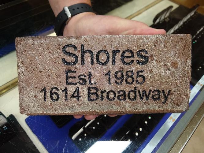 Shores, 1985