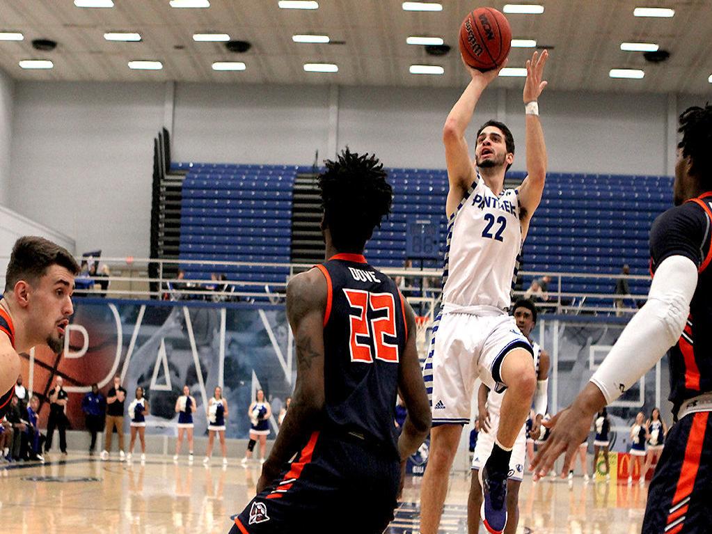 Five Eastern Illinois Men S Women S Basketball Earn Ovc