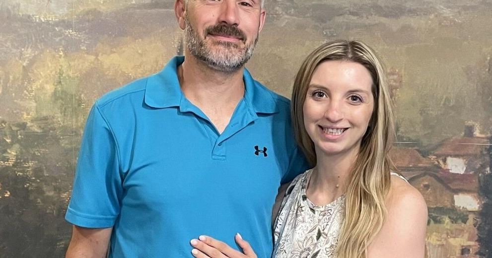 Besitzer von Milk & Honey Coffee Houses sprechen mit Mattoon Kiwanis Club | Lokal Besitzer von Milk & Honey Coffee Houses sprechen mit Mattoon Kiwanis Club | Lokal