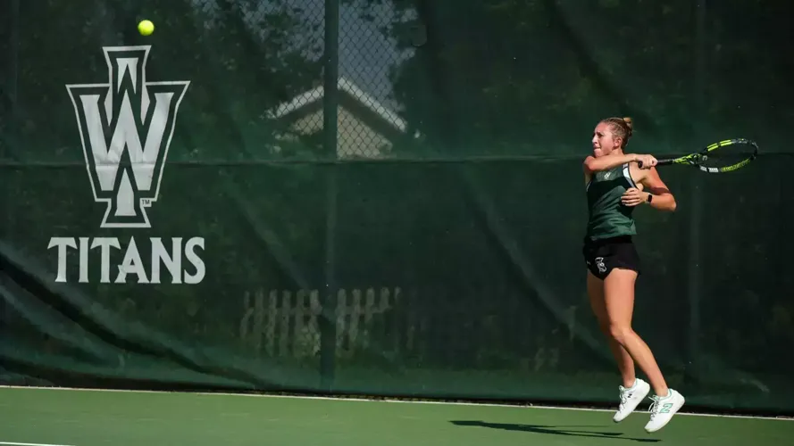 Women’s Tennis defeats Lawrence in Season Opener