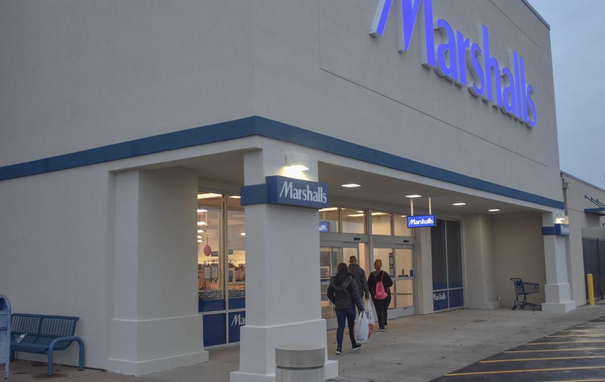 Coles County Shoppers See Some Changes With Black Friday Local Jg Tc Com