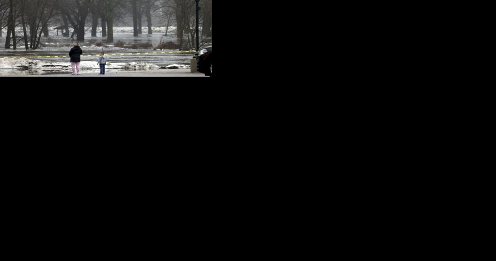 As Kankakee River water levels decrease after flash flood, W