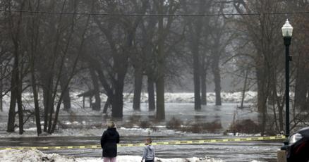 As Kankakee River water levels decrease after flash flood, W