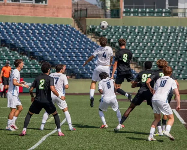 Men’s Soccer Splits Games Against Western Iowa Tech, South Suburban