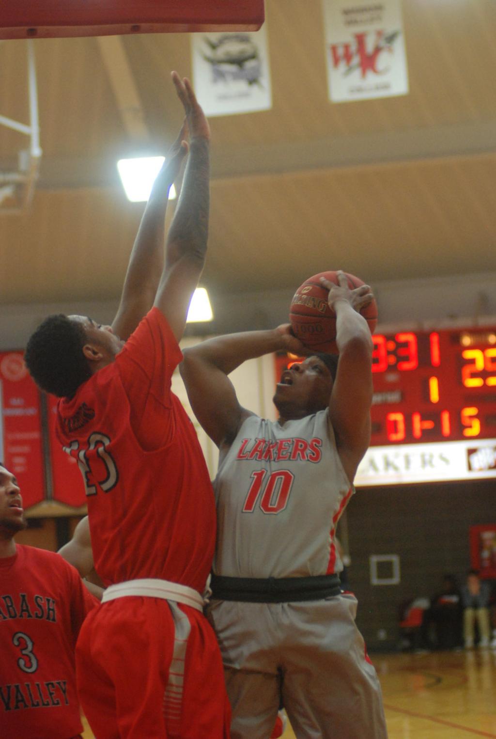 Lake Land Men Upset No 24 Wabash Valley Basketball Jg Tc Com