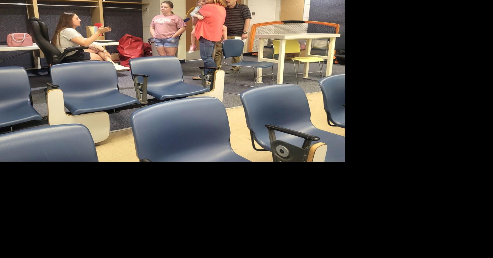 Charleston Middle School students, parents adapt to classes at EIU's Coleman Hall