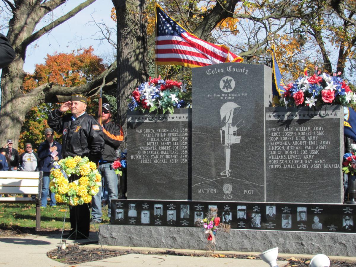 111216-mat-nws-mat-vet-day-RS.JPG