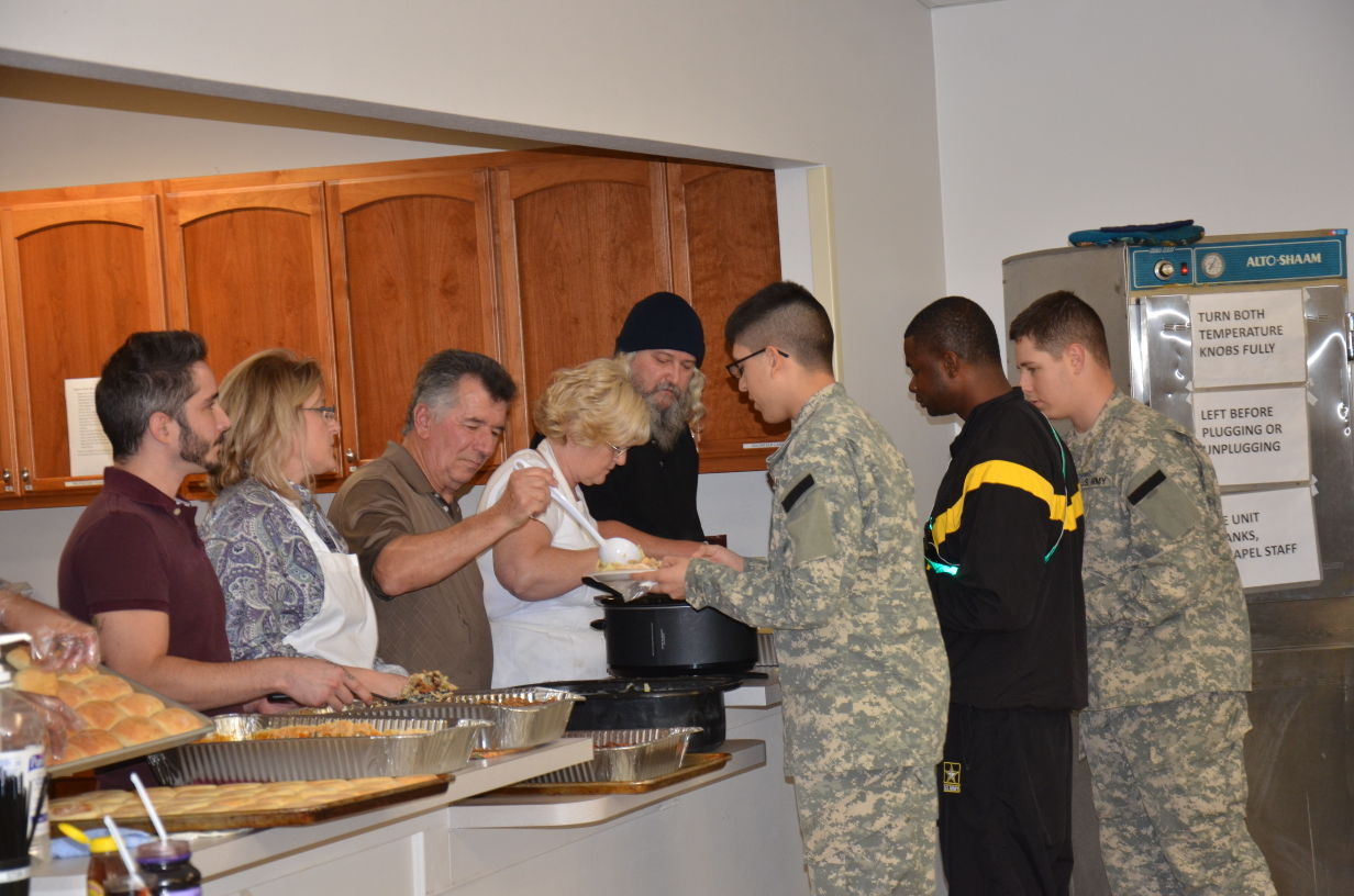 Family Cooks Food For Son's Army Platoon | Jg-tc | Jg-tc.com