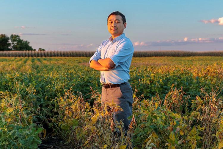 U. of I. researcher and alumnus both named 2026 MacArthur Fellows