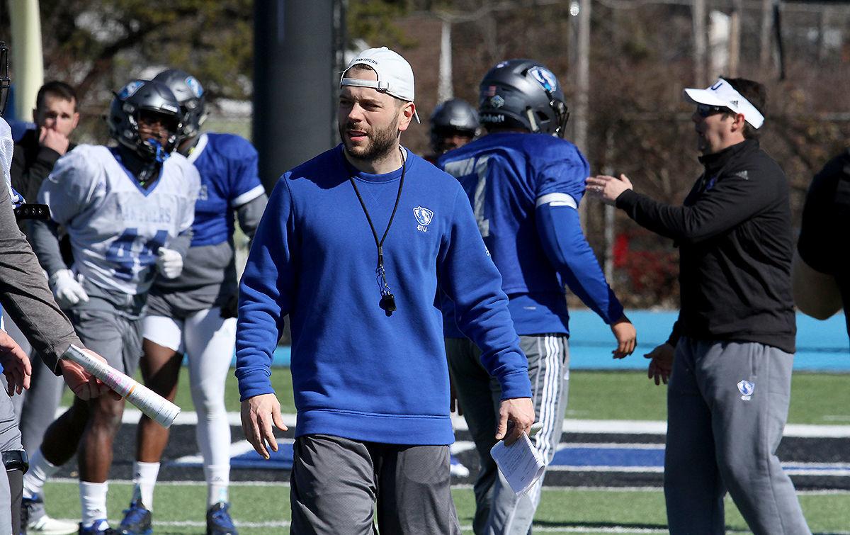 That S Jogging Eiu S Fast Paced First Practice Shows Panthers