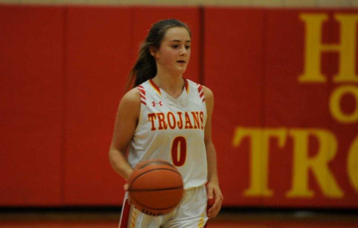 Charleston Girls Basketball Breezes By Effingham In Final Home