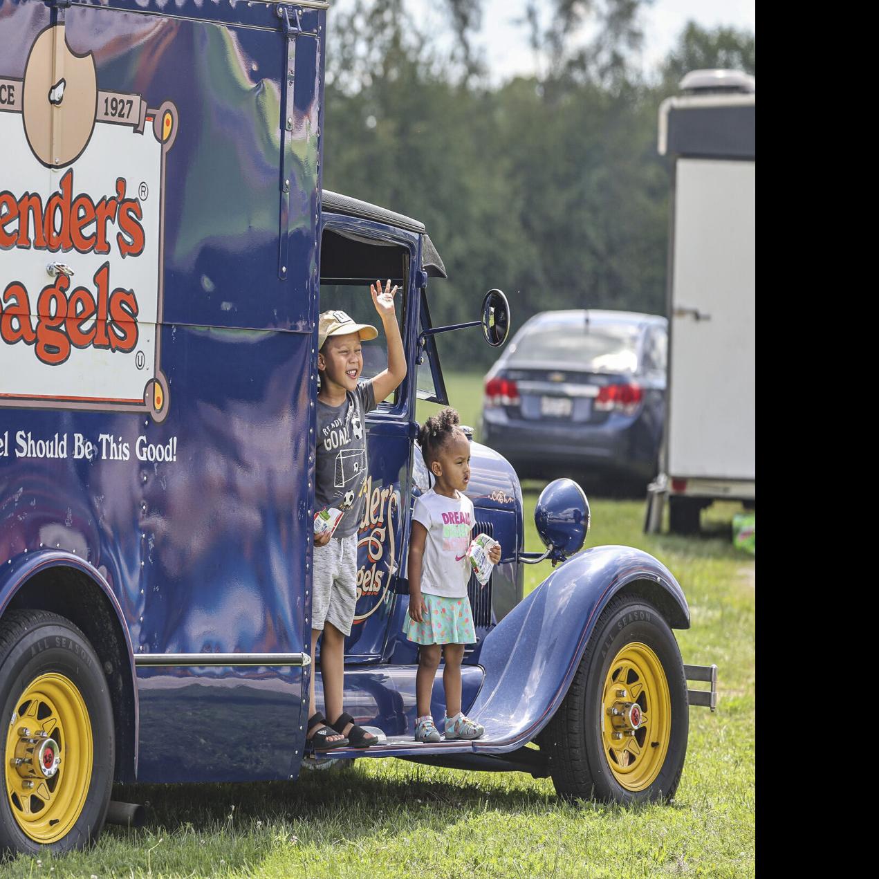 bimbo-bakeries-usa-celebrates-mattoon-plant-s-50th-anniversary