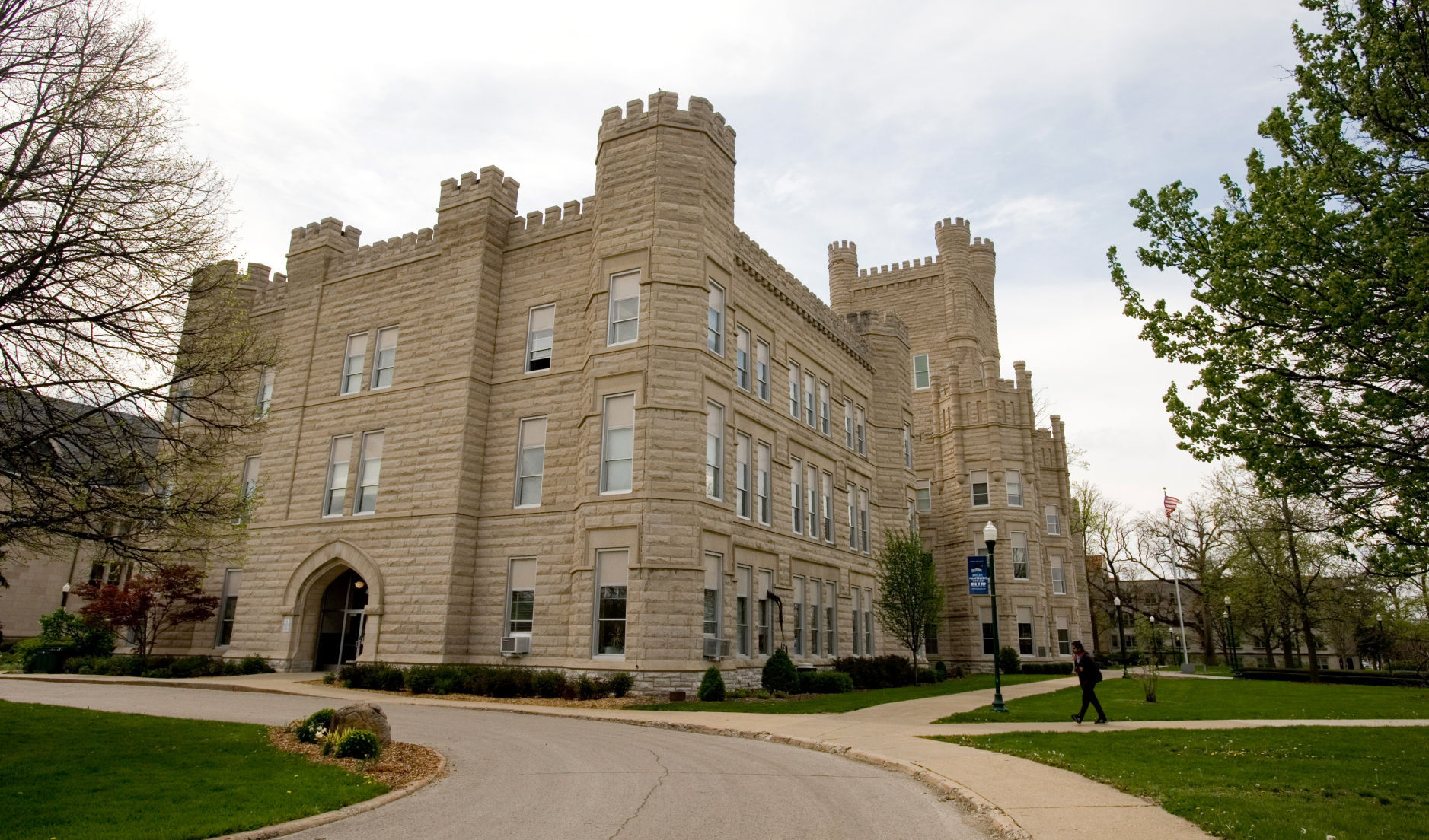 'We're OK,' Says EIU President | News | Jg-tc.com