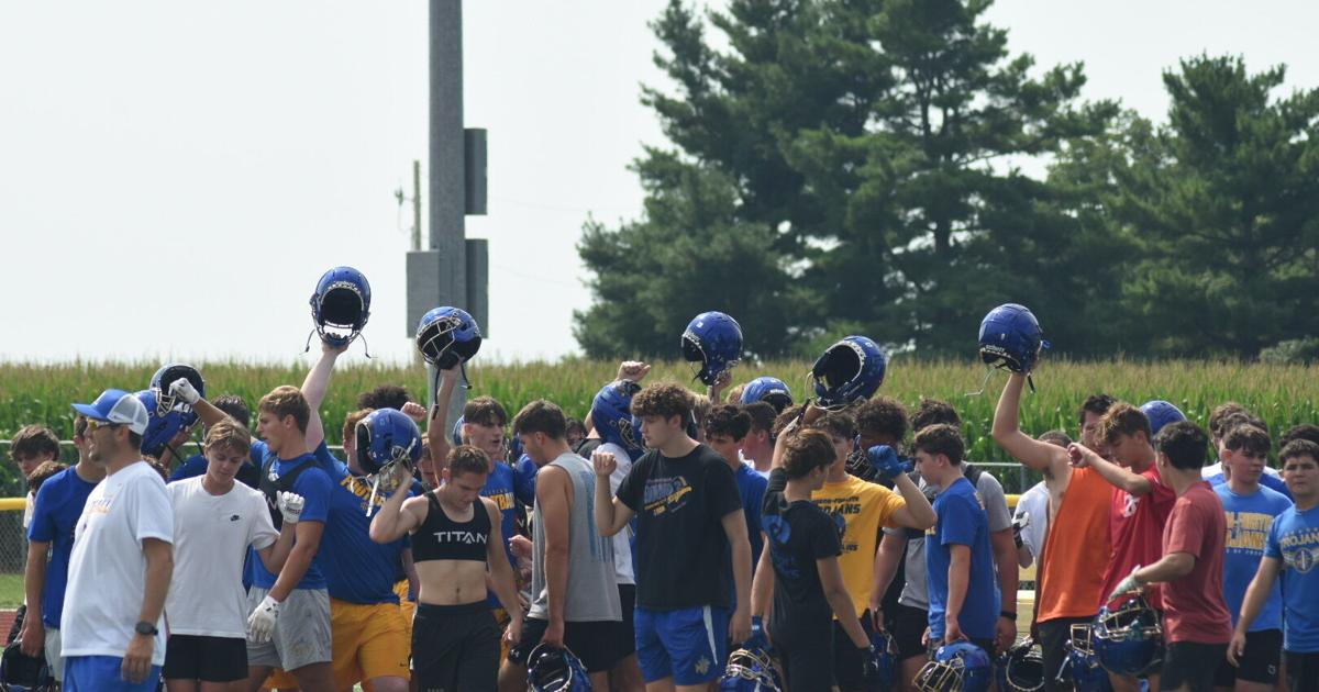 9 takeaways from Week 1 high school football: No. 3 Maroa-Forsyth backs up big talk