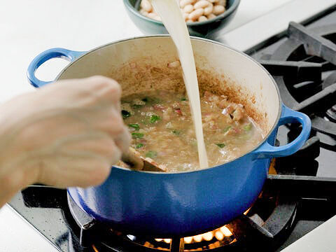 White chicken chili pot