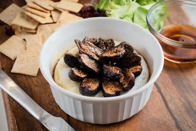 Baked Brie with Figs (for Hosting)