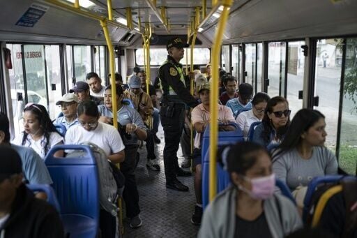 Police officers, panic buttons and cameras are some of the tools that public transportation companies in Lima use against extortion that is killing their drivers