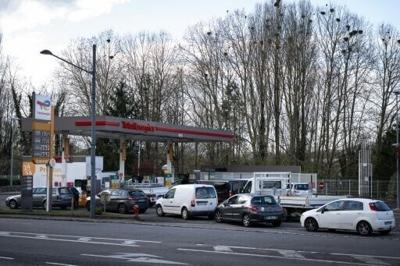 European drivers choke on rising diesel prices
