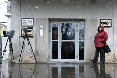 Russian police raid independent Novaya Gazeta media outlet