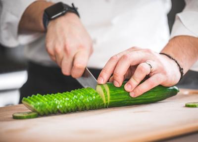 Slicing cucumbers