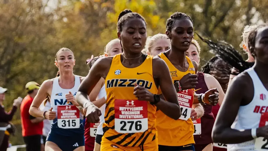 Monica Wanjiku at Nuttycombe Invitational