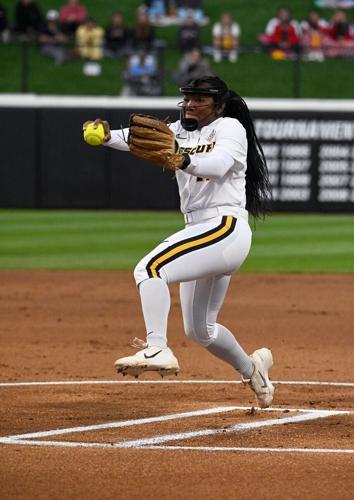 Mizzou pitcher Cierra Harrison (17) throws a ball