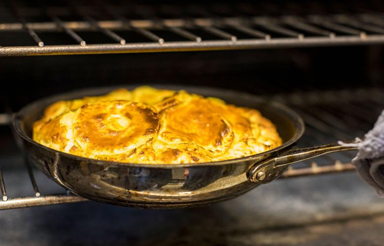 Dutch baby in pan