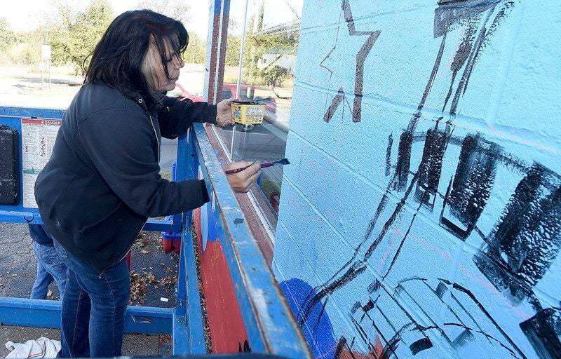 New mural visitors to Joplin Arts District Local News