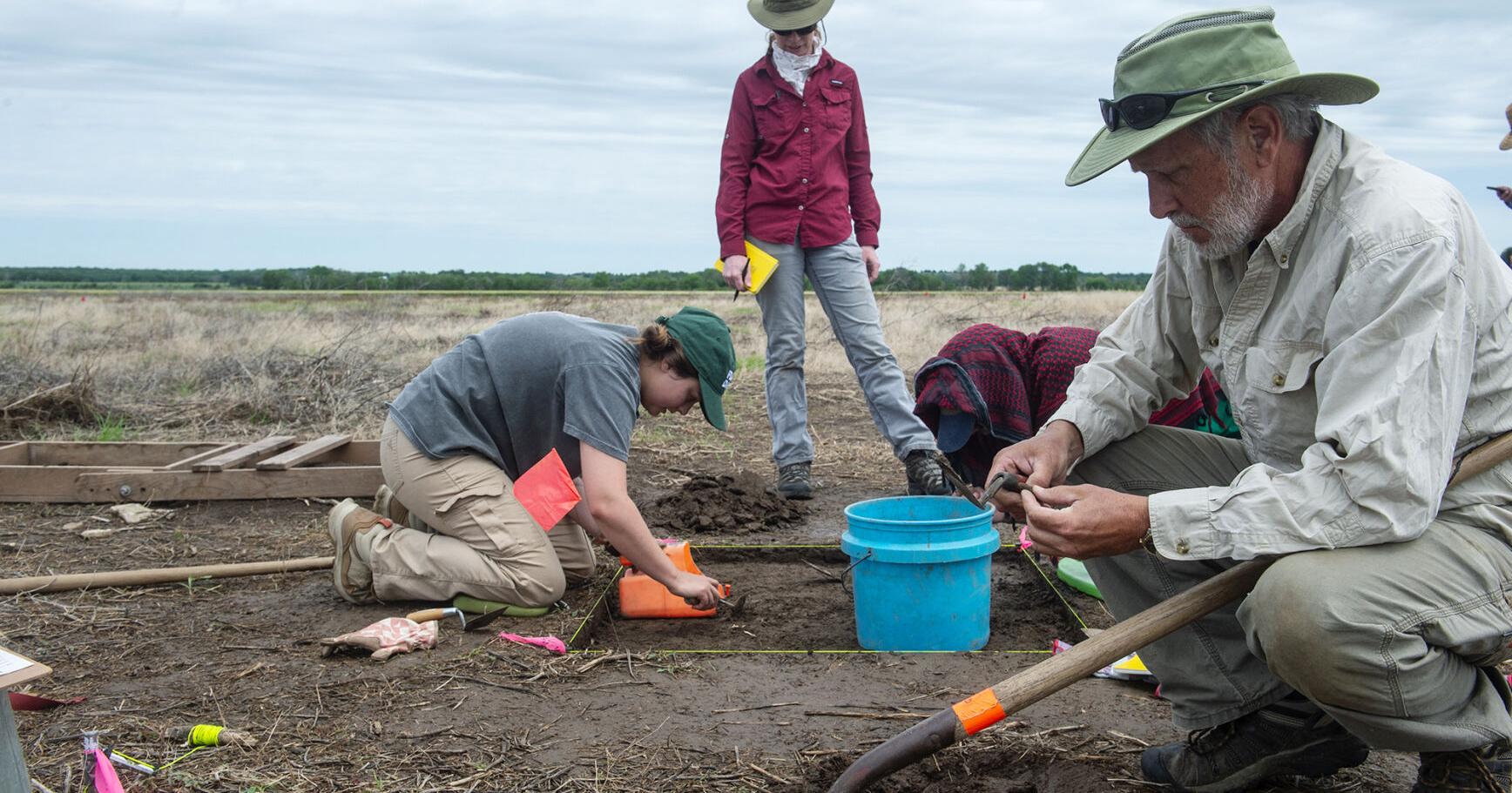 Archaeology students dig into the past of the Bloody Benders - Vimarsana News