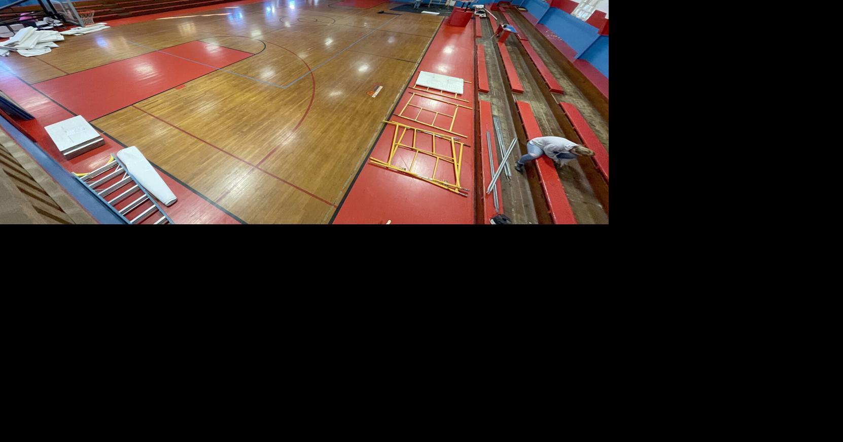 A community effort Carterville volunteers gather to repair center