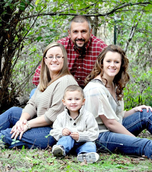 Area rallies support for Riverton family after medical crisis