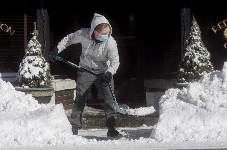 Utility companies, governors call on residents to conserve electricity