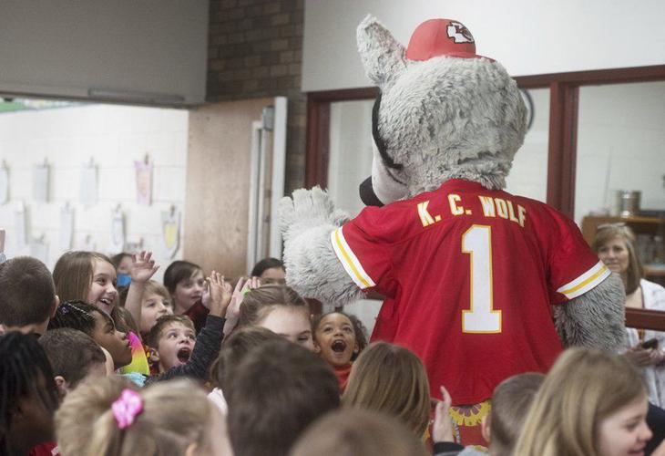 kansas city chiefs mascot  Kansas City Chiefs Mascot K.C. Wolf