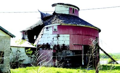 Wind Causes Further Collapse At Saginaw Road Round Barn Local