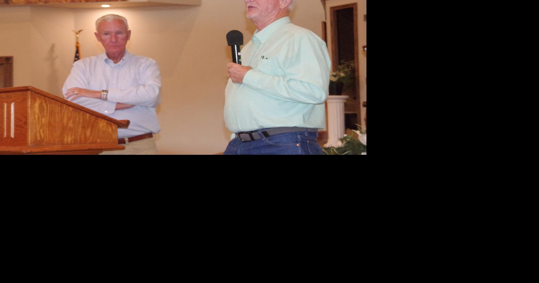 Attorney meets with data center opponents to offer options