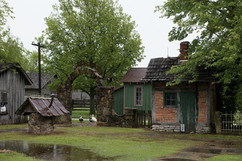 Fox Fire Farm Next Door To Red Oak Ii Near Carthage Up For Sale