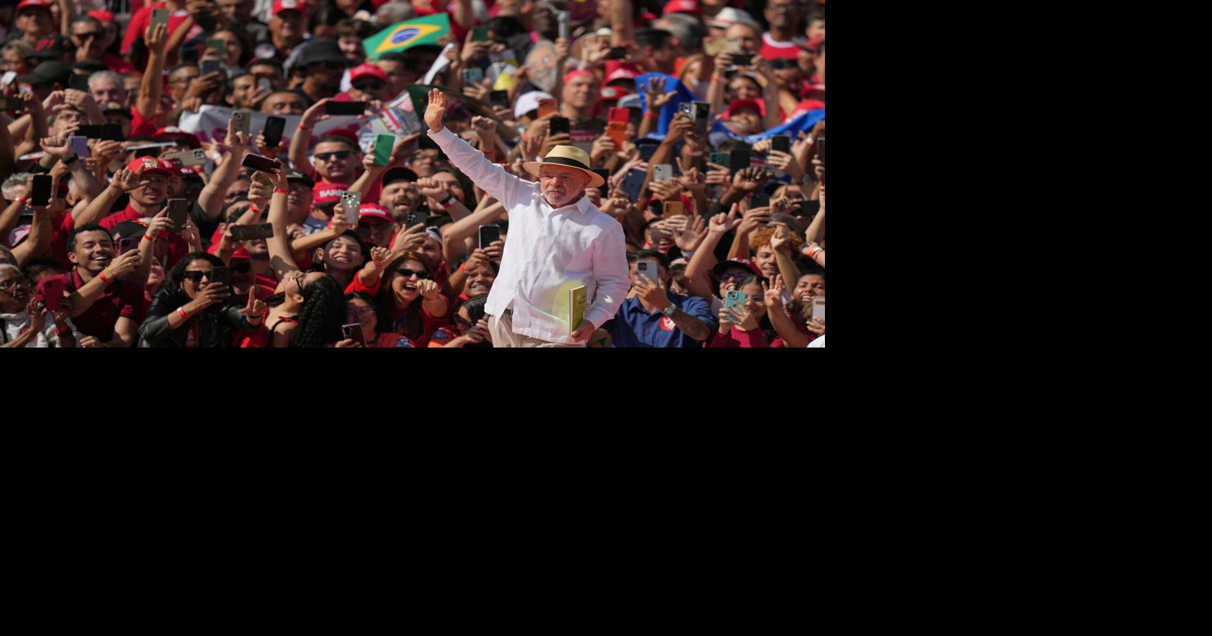 Brazil's Lula and Flávio Bolsonaro return to their strongholds to kick off presidential campaigns