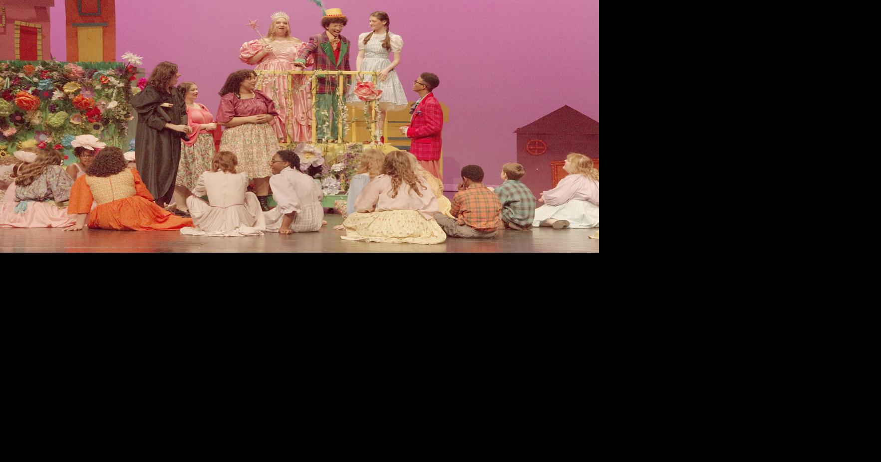 Joplin High School vocal teacher to retire after directing her favorite musical, ‘Wizard of Oz'