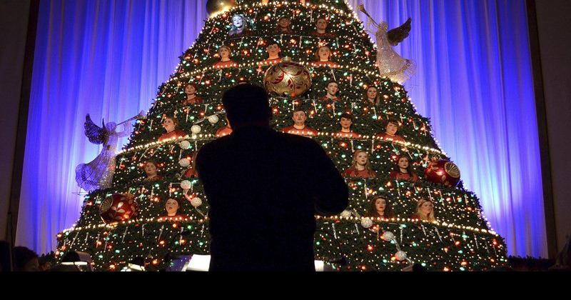 Singing Christmas Tree Youtube Sacramento 2022 Rooted In Tradition: Occ Celebrates 30 Years Of Living Christmas Tree |  Lifestyles | Joplinglobe.com